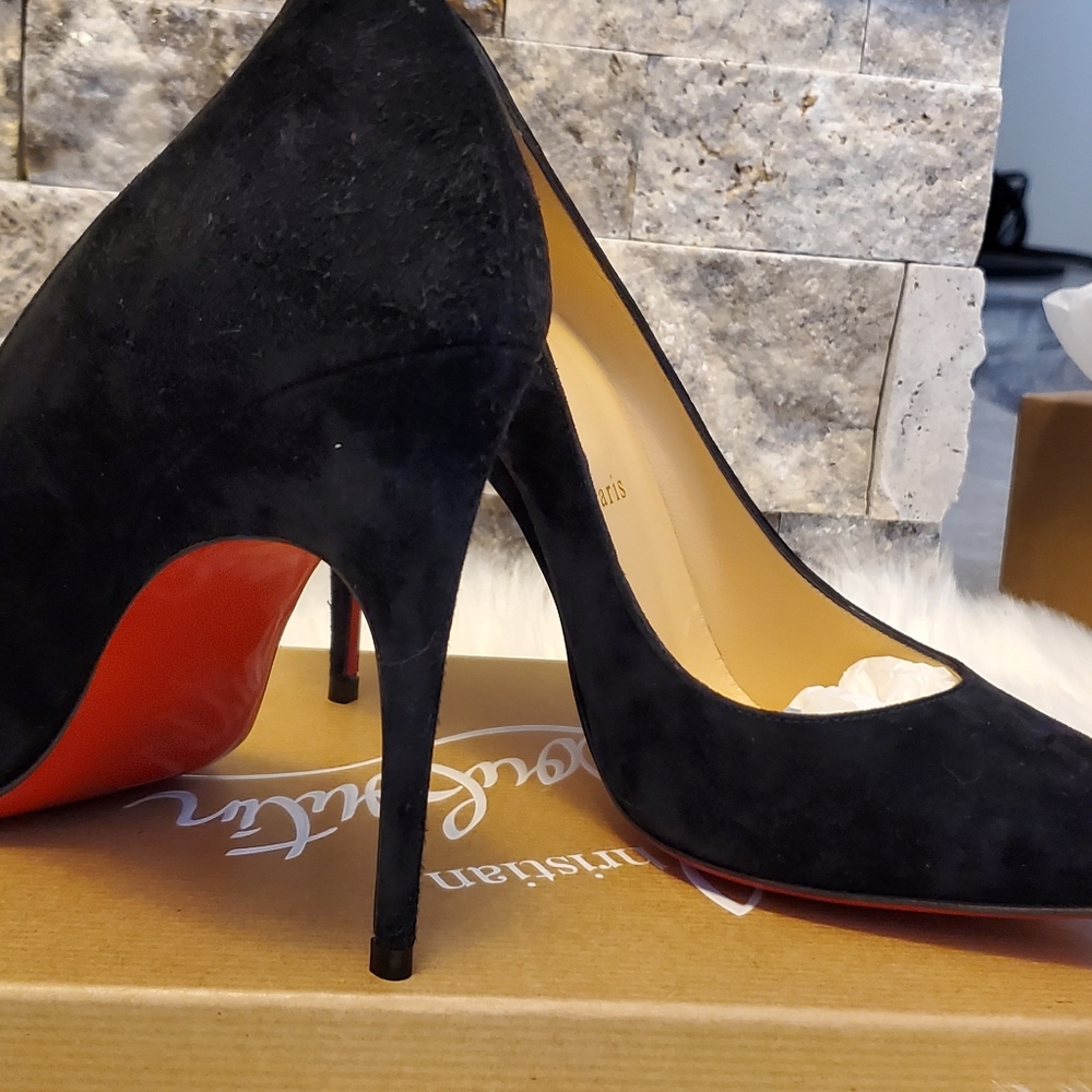 AUTHENTIC  Christian Louboutin suede